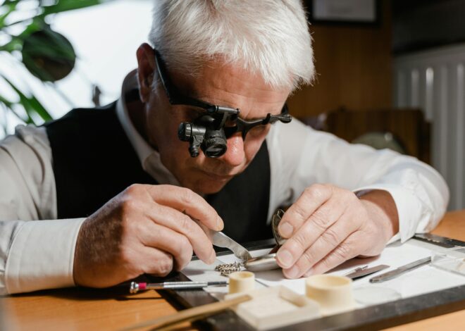 Van trouwringen tot horlogereparaties: waarom een lokale juwelier meer biedt dan alleen sieraden
